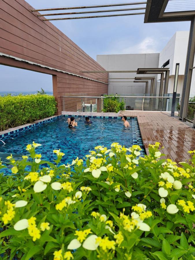 Woodsbury Suites Ikea House Butterworth Penang 外观 照片